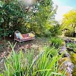 Le Pavillon, Grand Manoir Du Xviie Avec Piscine, Bain Nordique Et Acces Prive A La Charente