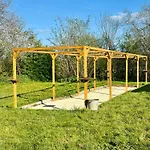 Le Pavillon, Grand Manoir Du Xviie Avec Piscine, Bain Nordique Et Acces Prive A La Charente Villa *