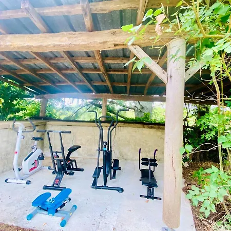 Le Pavillon, Grand Manoir Du Xviie Avec Piscine, Bain Nordique Et Acces Prive A La Charente *