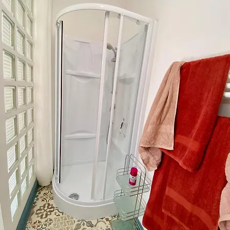 Le Pavillon, Grand Manoir Du Xviie Avec Piscine, Bain Nordique Et Acces Prive A La Charente Alloué