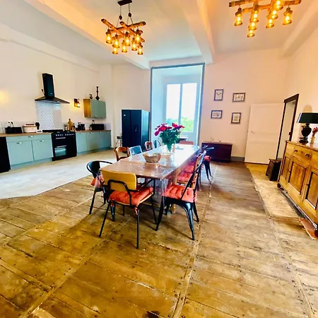 Le Pavillon, Grand Manoir Du Xviie Avec Piscine, Bain Nordique Et Acces Prive A La Charente * Alloué