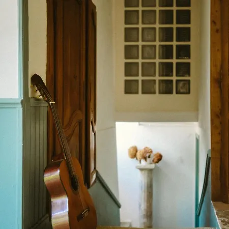 Le Pavillon, Grand Manoir Du Xviie Avec Piscine, Bain Nordique Et Acces Prive A La Charente Alloué