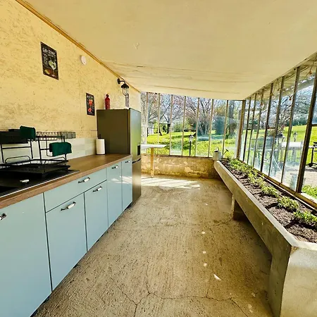 Le Pavillon, Grand Manoir Du Xviie Avec Piscine, Bain Nordique Et Accès Privé à La Charente * Alloué